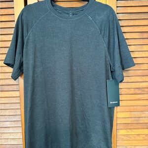 lululemon athletica Men's Metal Vent Tech Tee
